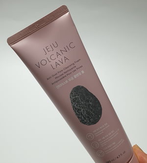 済州火山溶岩防じん毛穴洗浄フォーム140ml