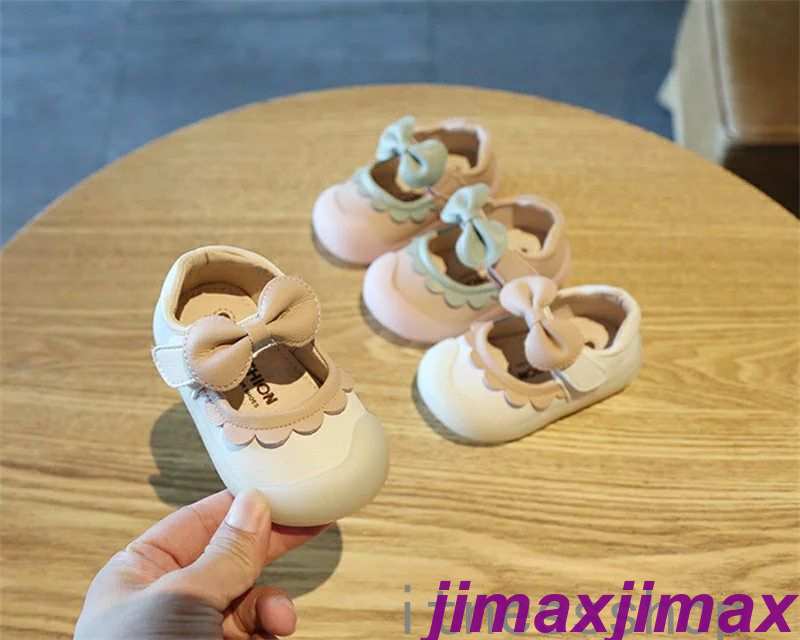 大安売り新生活 プレゼント 赤ちゃん靴 ベビー ファーストシューズ ベビー シューズ 女の子 おしゃれ キッズ 柔らかい 歩行練習 履き心地いい 記念日 ホワイトデー