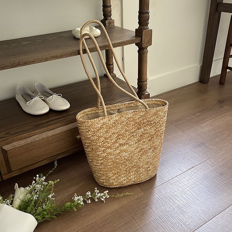 ショルダーバッグ 今年も人気！ミニバッグ シンプルなショルダー織りバッグ新しい多用途ストローバッグ休暇ビーチバッグ多用途レディースバッグ 韓国ファッション