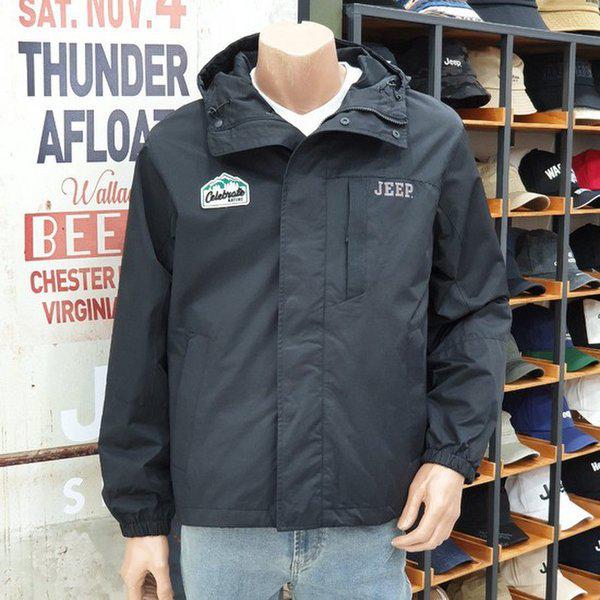 JO3TSU252 テープ装飾フード2023年ブラックジャンパー_SC