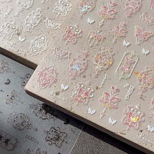 【1点ご購入 で10点プレゼントいたします】エンボスカラフル蝶ネイルシール貝殻光蝶飾りシール