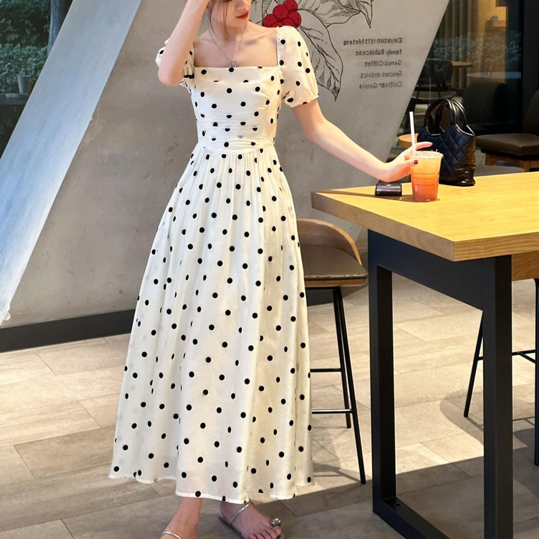 ワンピース パフスリーブ ドット ロングドレス ロング丈 半袖 スクエアネック シャーリング ハイウエスト スリム 細身 韓国 レディース かわいい 可愛い キュート 大人可愛い 大人女子