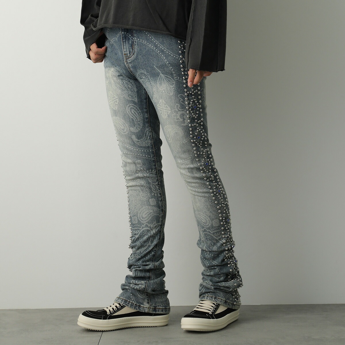 GUAPI グアピ ジーンズ Aqua Blue Rivets Stacked Denim 495ABRSD メンズ デニムパンツ フレア ペイズリー柄 リベット Gパン ウォッシュ加工 ブルー