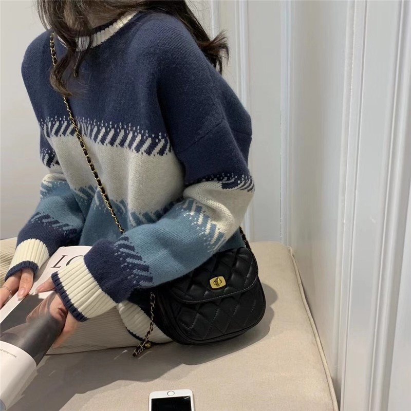 優しくてファッショナブルなコントラストカラー女性用レイジースタイルセーター新作秋冬韓国風ルーズインナーボトムシャツトップス