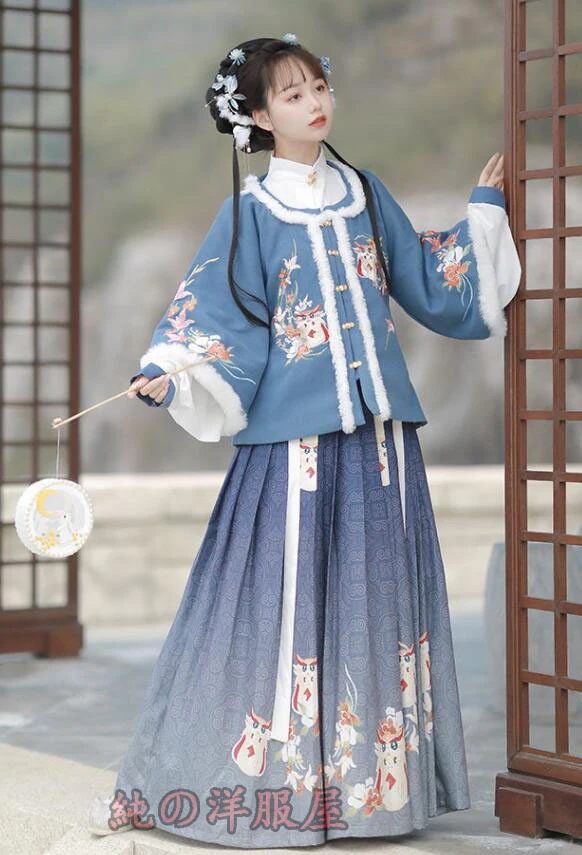 チャイナ服 チャイナドレス 明朝 漢服4点セット レディース 大人 秋冬用 中華服 ファー 可愛い 中華衣装 華流 ステージ衣裳 撮影衣裳 暖かい 改良版 日常着可 チャイナ風コスプレ衣装 中華 ロリ