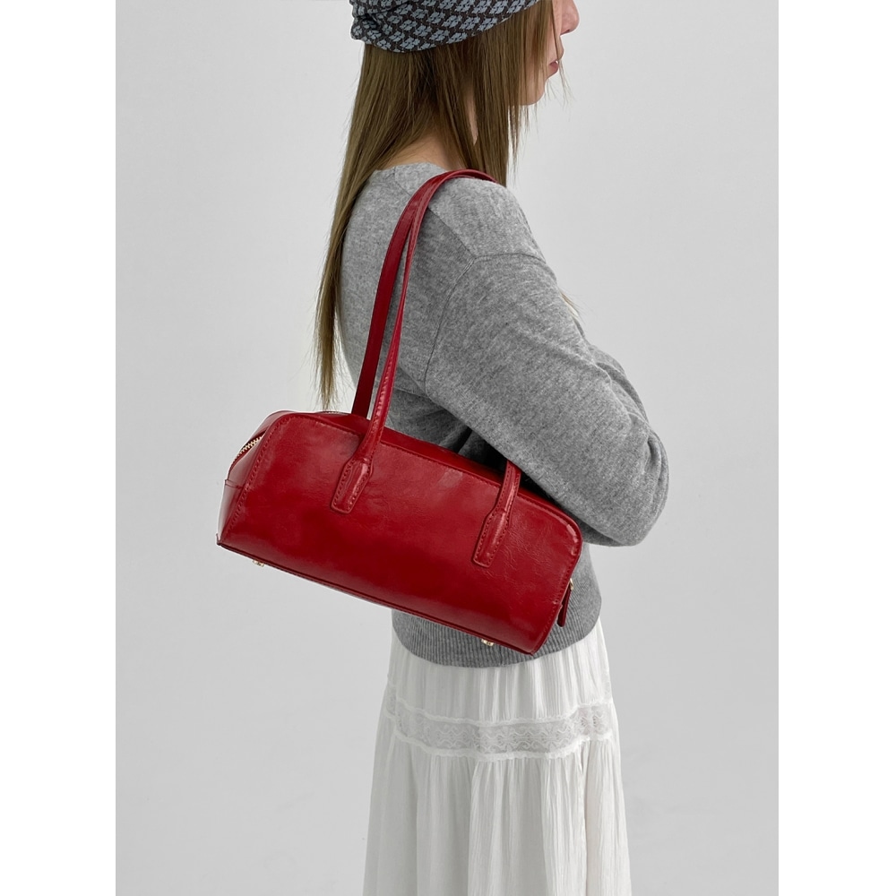 ブラックアップ [春新品] マーフォールドレザーショルダーバッグ