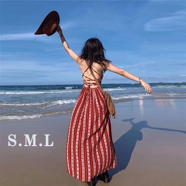 メーカー直販背中 開き ワンピース リゾートワンピ ハワイ リゾートワンピース スリット入り 沖縄 夏ワンピ マキシワンピース ビーチ 旅行 大人可愛い 母の日 プレゼント 赤