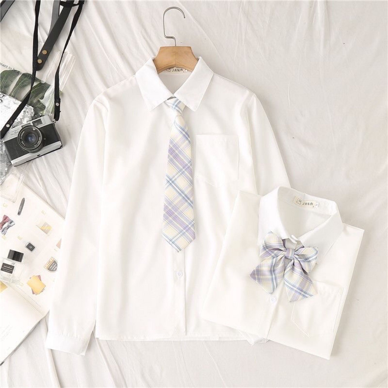 【1つ買うと10つ無料】Jkユニフォームシャツ女性の長袖ベーシックスタイル2025ルーズ学生ホワイトシャツベース秋