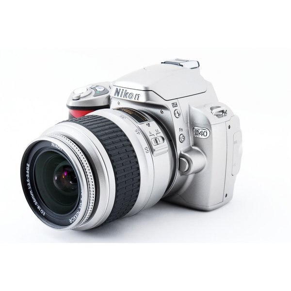 Nikon D40レンズキットシルバー