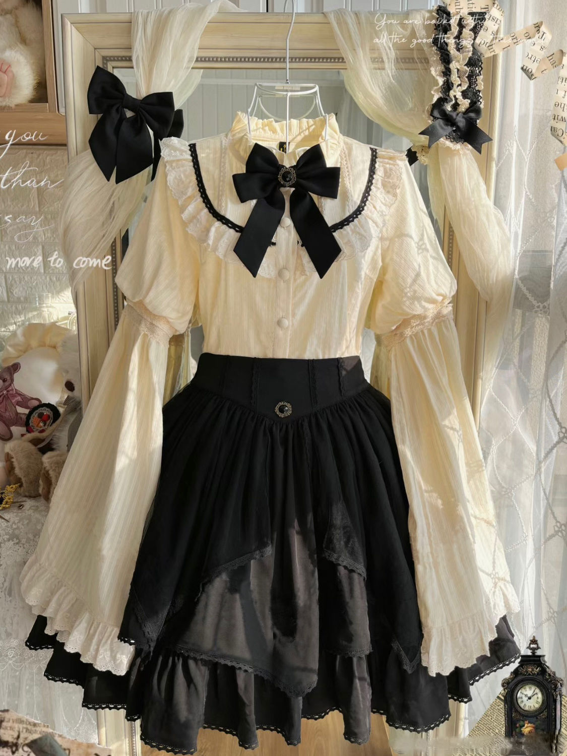 春のスーツ女2023新型ラージサイズ婦人服修身収納腰やせ学院風シャツ半身スカート2点セット