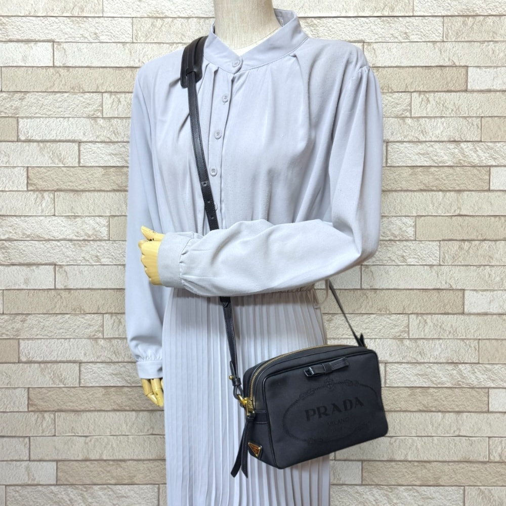 プラダ ショルダーバッグ ナイロンジャガード 1BH089 ブラック PRADA 中古