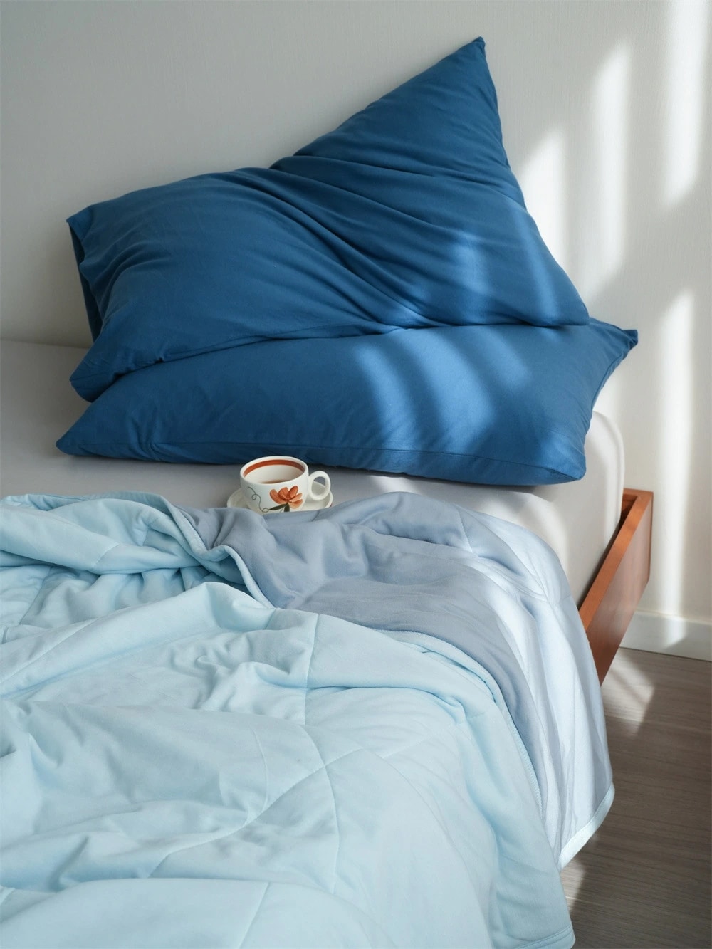 【NEWカラー追加】AB面 リバーシブル 夏用 掛け敷布団 肌布団 四季適用 ひざ掛け 膝掛け レトロブーム おしゃれ ふわふわ 高級 安眠 快適 抗菌 吸汗 通気 吸湿 防臭 ダブル クイーン キン