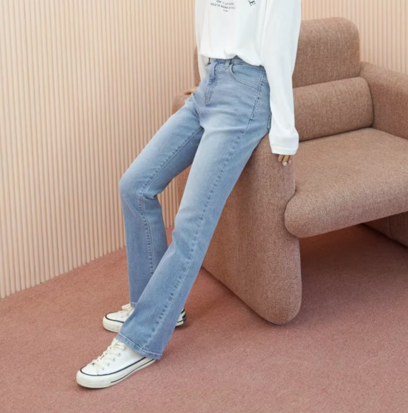 レディース パンツ ボトムス デニム Gパン ロングパンツ カジュアルパンツ フルレングス フレア ファスナー ポケット ボタン ブルーデニム かわいい 大人可愛い シンプル カジュアル おしゃれ