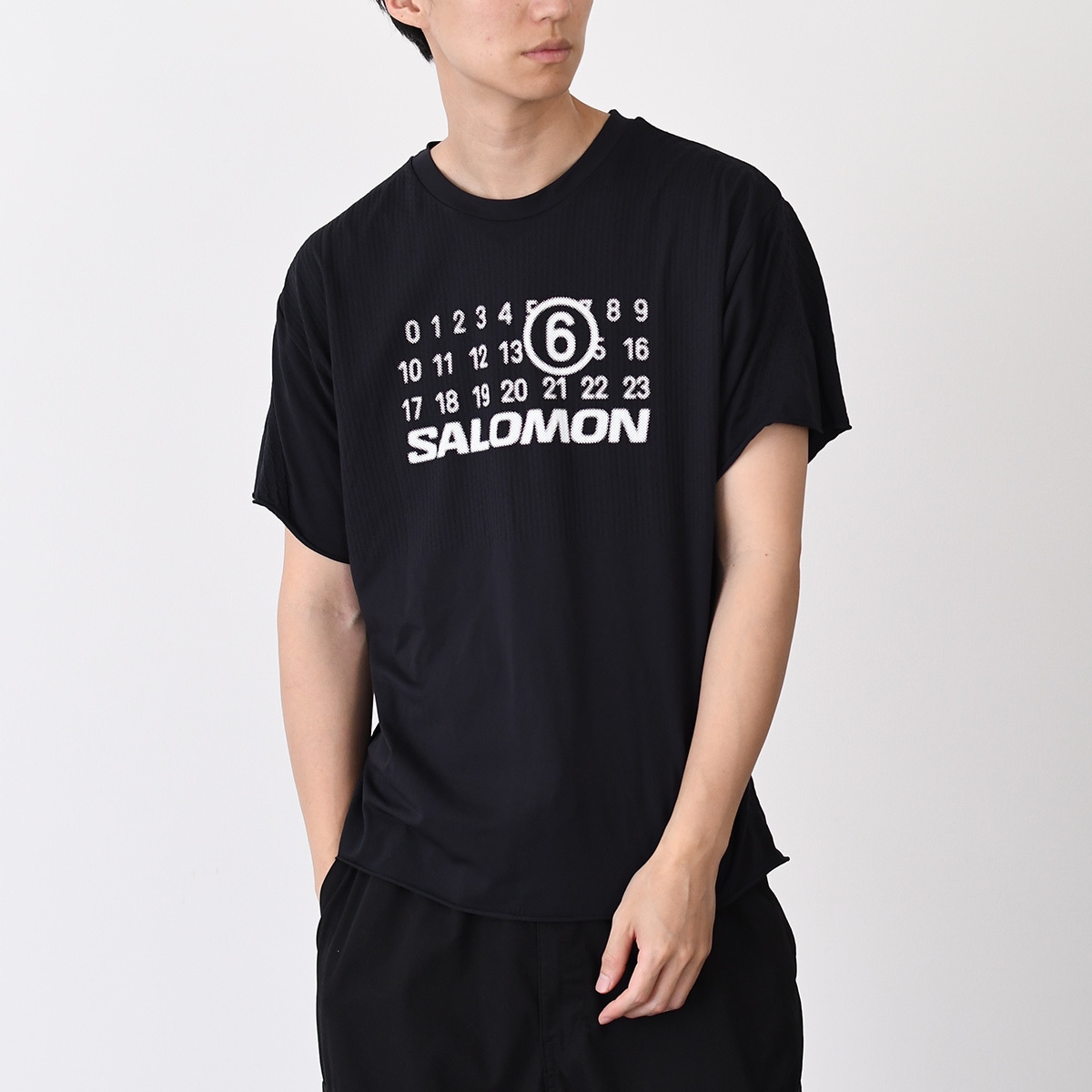 MM6 MAISON MARGIELA メゾン マルジェラ Tシャツ カットソー MM6 x Salomon サロモン シームレスTシャツ S52GC0345 M20101 メンズ ユニセックス ブラ