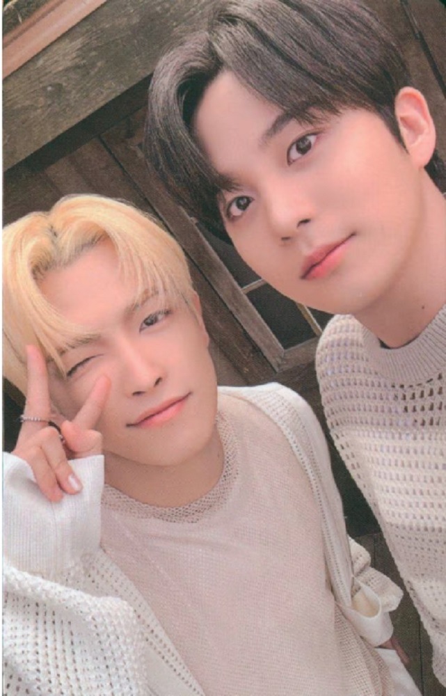 ATEEZ 公式グッズ 2024 SUMMER PHOTOBOOK トレーディングカード ホンジュン（HONG JOONG/HONGJOONG）/ジョンホ（JONG HO/JONGHO）