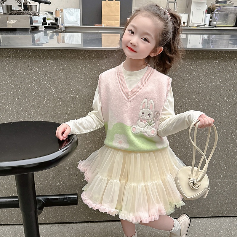 女の子チュチュスカートスーツ2024年春秋冬女性宝物3点セット子供おしゃれ洋風子供服