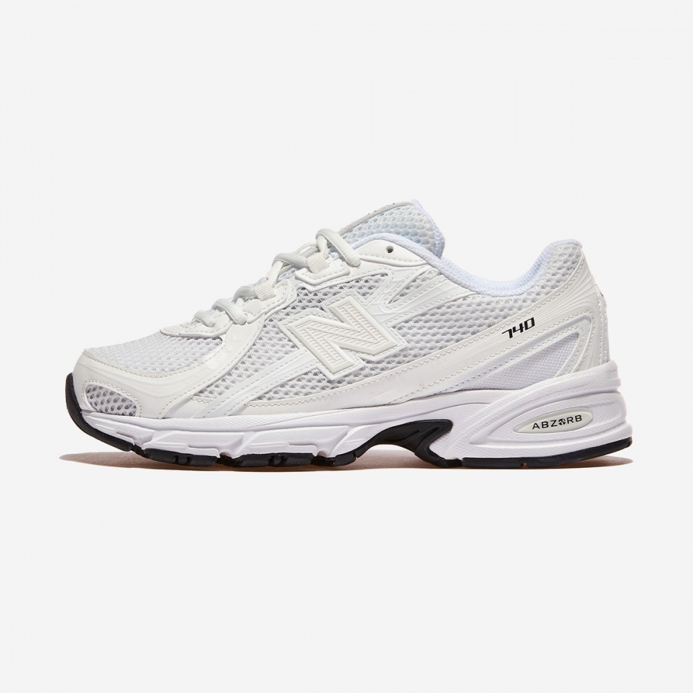 ニューバランス U740WW2