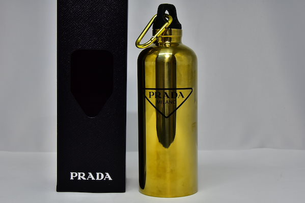 Qoo10] PRADA 鑑定済 正規品 未使用 タンブラー 水筒