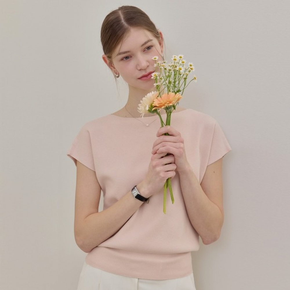 [リアーナニューヨーク] (5色) スクエアボートネックニット 7,997円