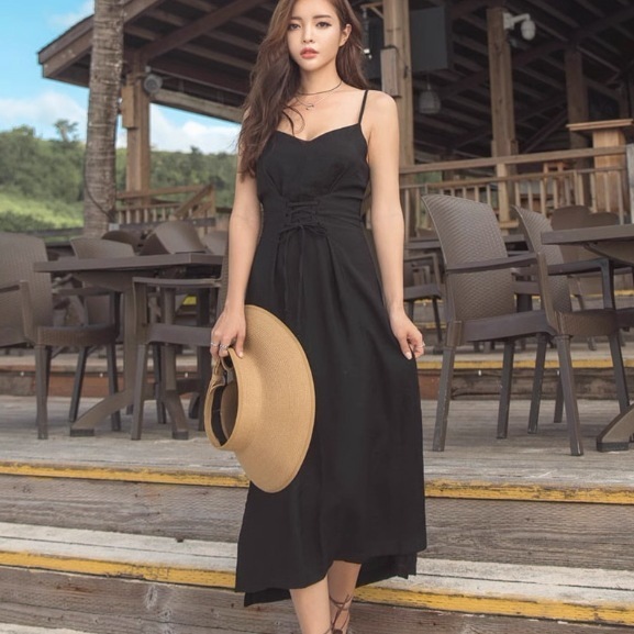 キャミソールワンピース リゾートワンピース レディース ワンピース 膝下 ロング 袖なし セミフレア 背中開き リボン 薄手 かわいい 大人可愛い きれいめ 上品 おしゃれ かっこいい こなれ感 ラフ
