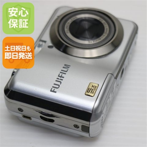 新品同様 FinePix AX200 シルバー FUJIFILM デジカメ 134