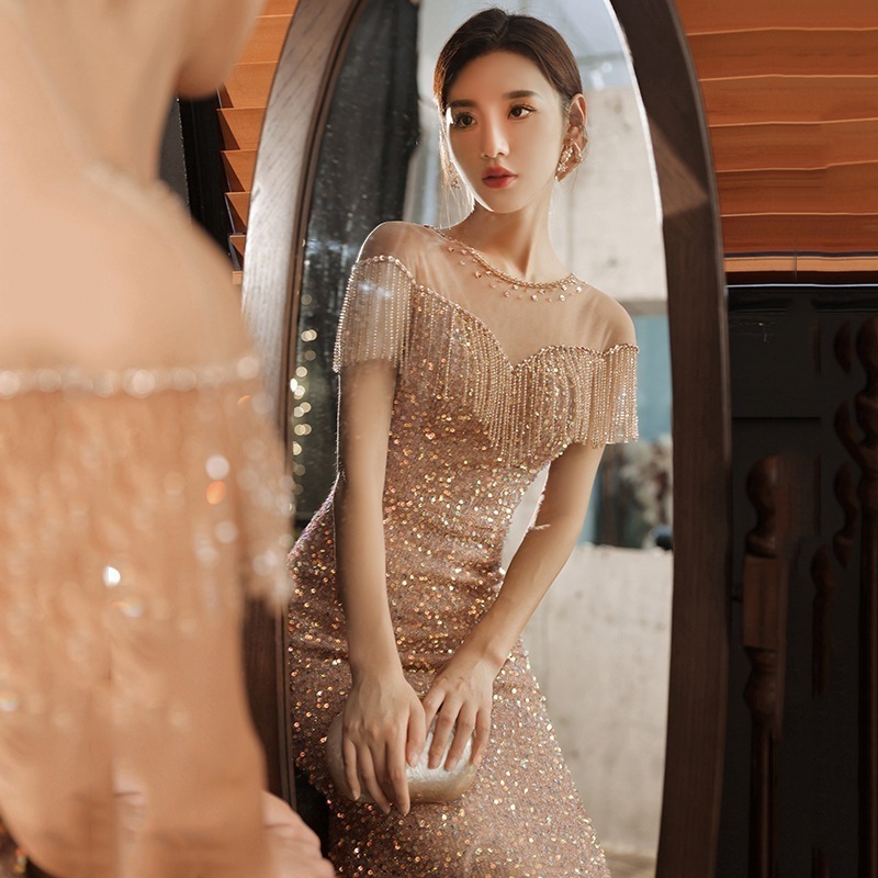 スパンコールドレススカート女性用2024エレガントホストロングテールタッセル宴会イブニングドレス