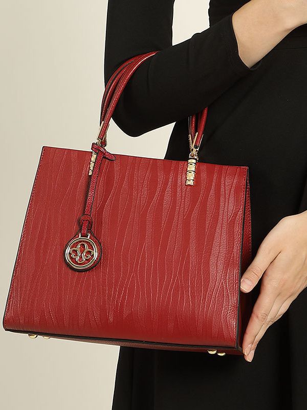 新しい バッグ 百足のかばん ファッション 大容量 中年の女性 真皮 お母さん ハンドバッグ