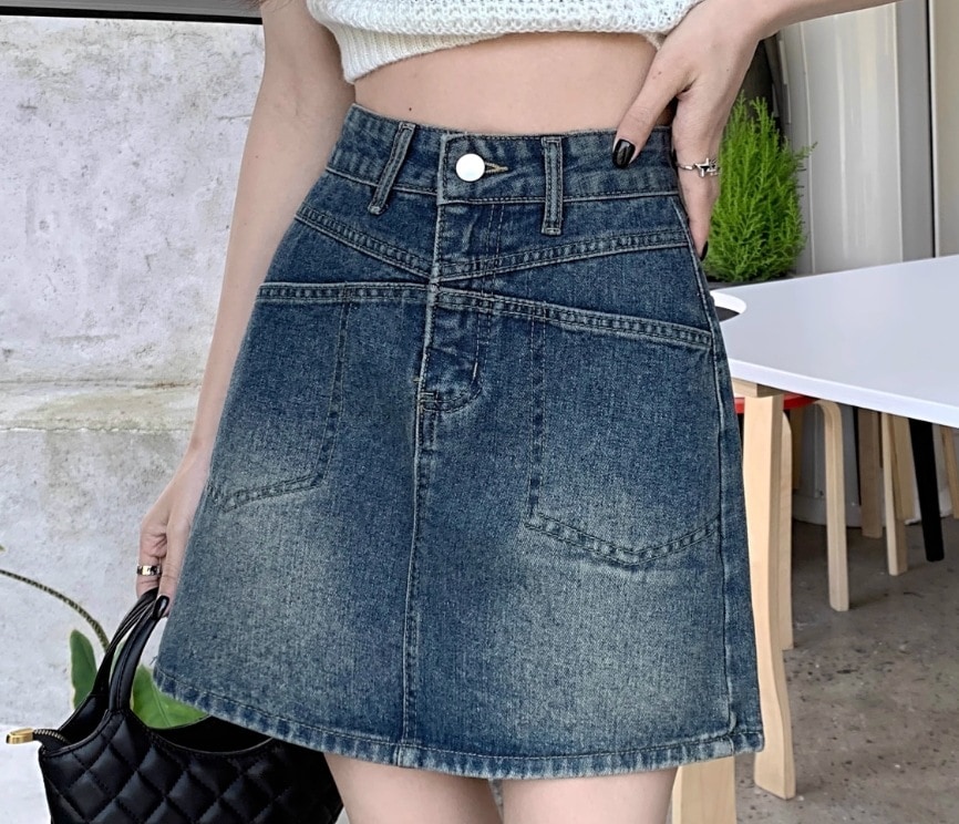 スカート ミニスカート デニムスカート ミニ丈 ショート丈 デニム ブルーデニム かわいい 大人可愛い きれいめ シンプル カジュアル 大人 上品 おしゃれ お洒落 大人女子 こなれ感 ラフ ラブリー