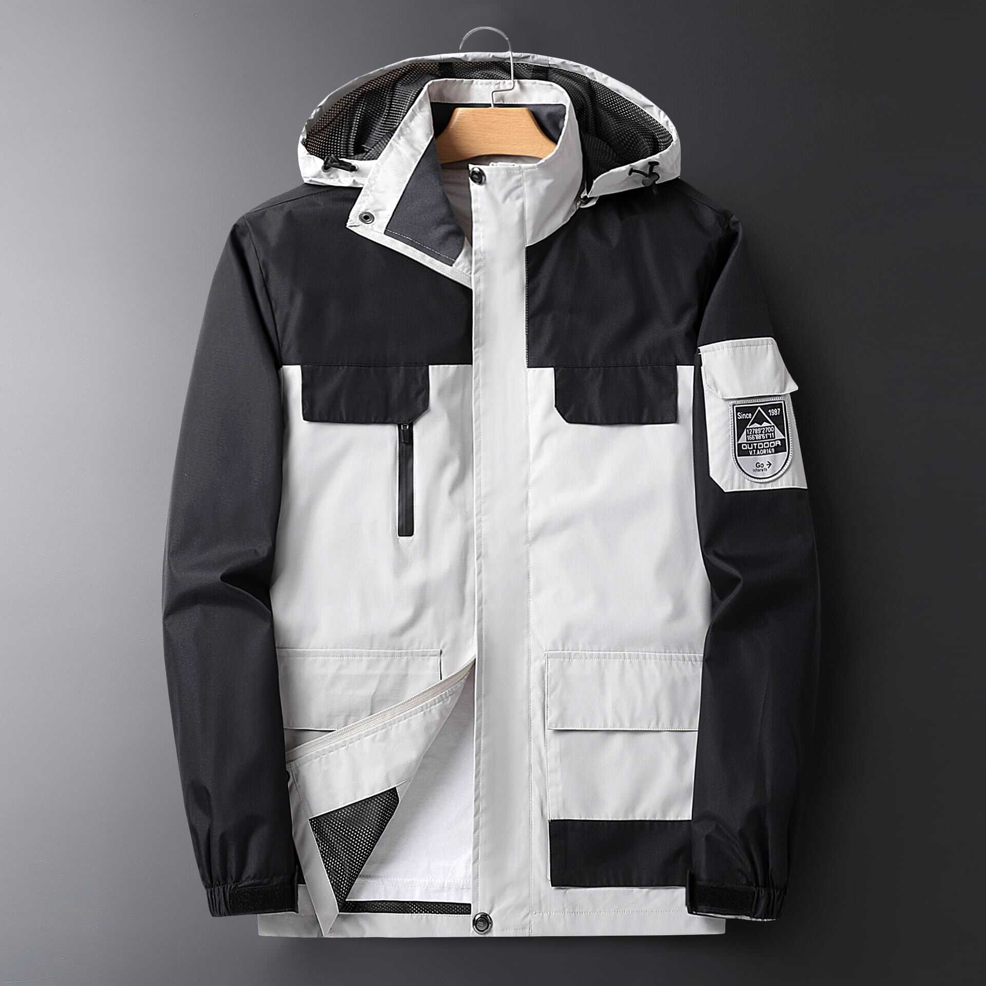 ジャケット アウター メンズ レディース 上着 袖あり 長袖 中綿 ワッペン 切り替え ジップ ジッパー マウンテンパーカー 襟付き フード付き スタンドカラー ストレート Iライン ポケット lou