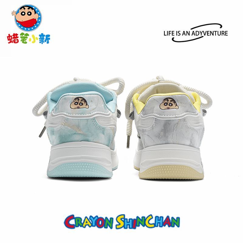 迅速な出荷 新品販売 【86.5万人がこのブランドを収蔵している】クレヨン小新男靴2025新型ドーパミン百合鴨板靴ins潮小衆青少年カジュアルシューズ 在庫が限られている
