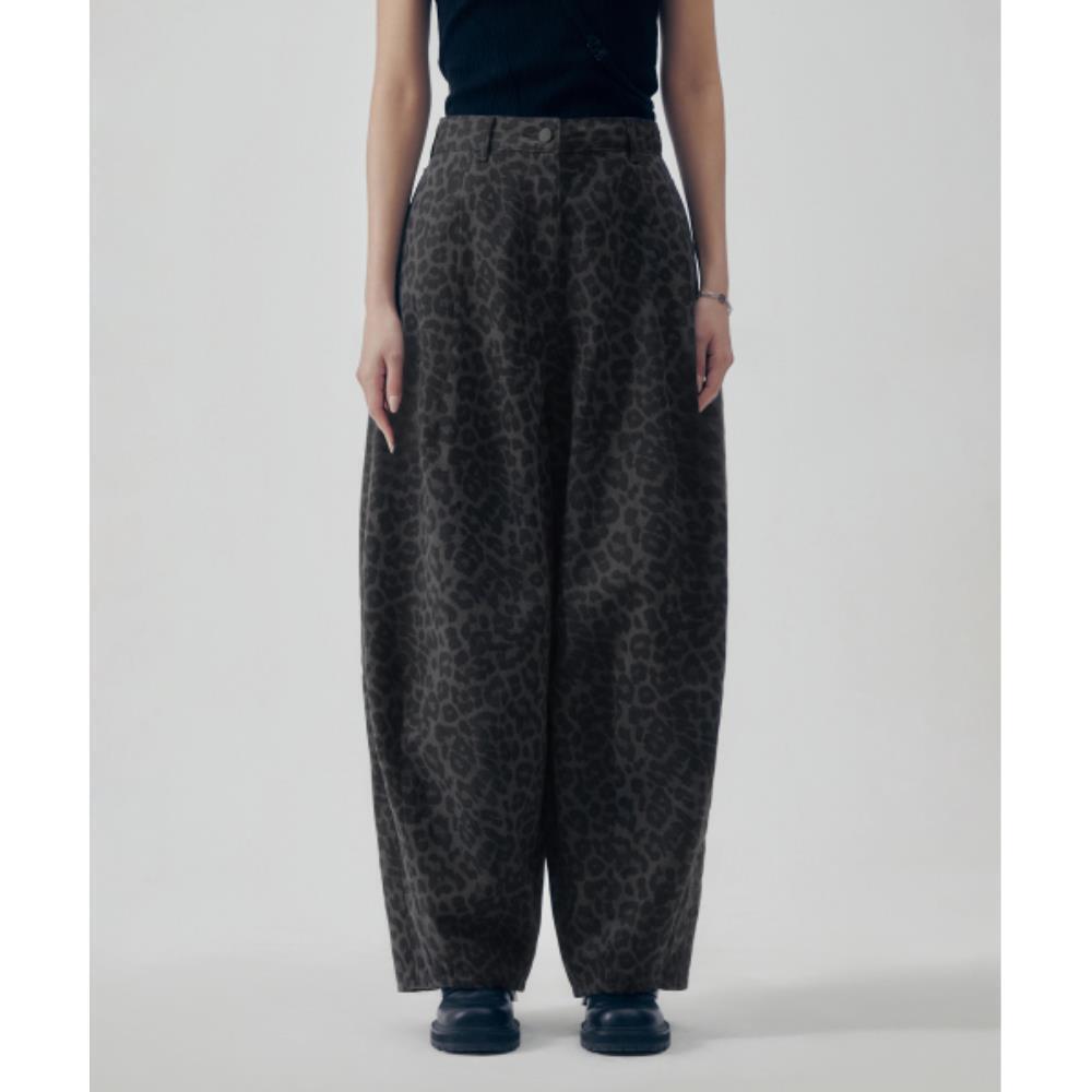 TREEMINGBIRD Leopard Curved Balloon Fit Denim Pants Mul