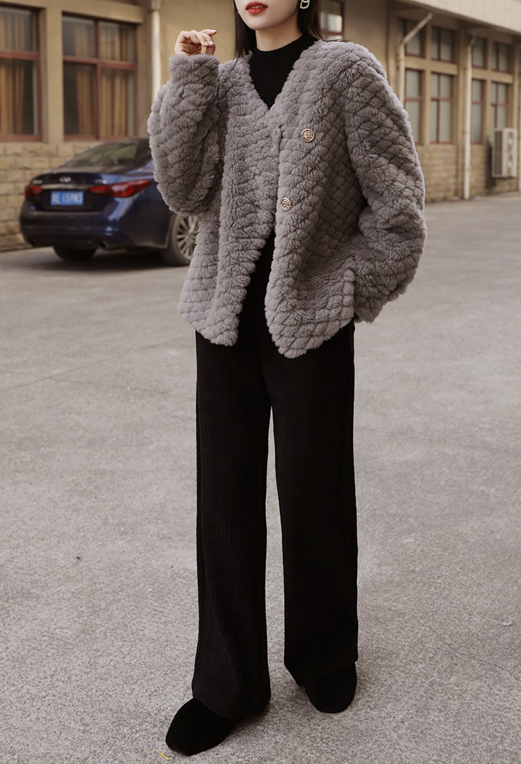 激安セール 新品 ファー毛皮 コート ユニークなデザイン 暖かい ゆったりする 厚手 快適である