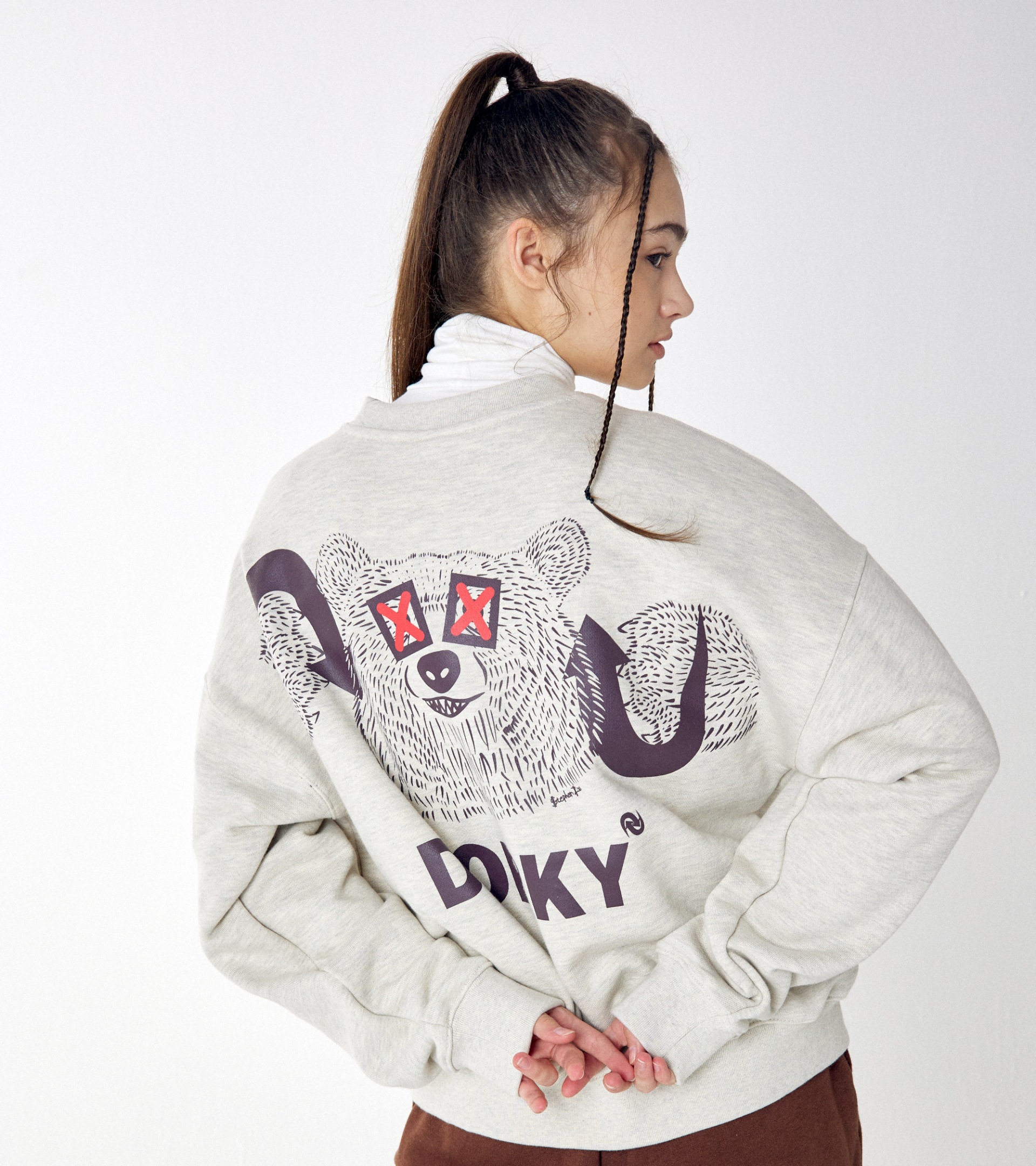 돌키 BEAR SWEAT SHIRT OM