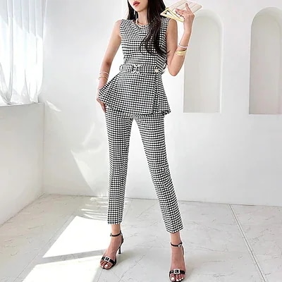 2025夏の雰囲気ウエストカットチェックジャケット+細身パンツを2着着ます