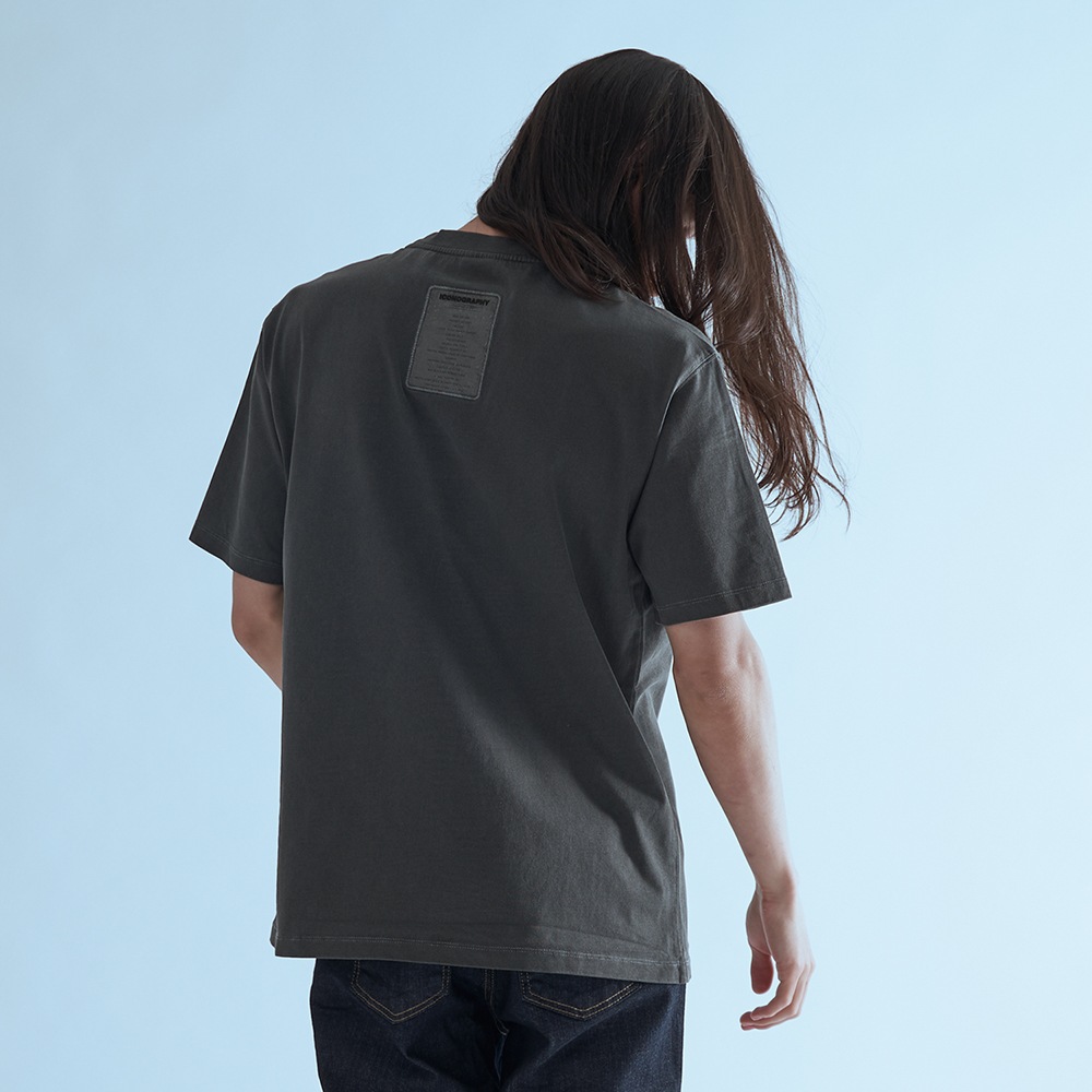 ピグメント ラベル アート 半袖Tシャツ BK