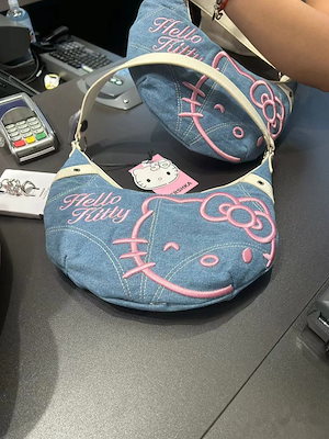 デザインセンス HelloKitty カウボーイ 刺繡 わきの下 トートバッグ 2024 新しい レディース 牛の角 ショルダーバッグ