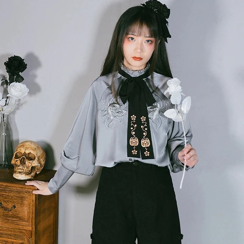 リボンシャツ ブラウス 刺繍トップス フリル襟 オリジナル 可愛い 和風 合わせやすいシャツ 伝統版画刺繍 猫又 狐仙 犬神