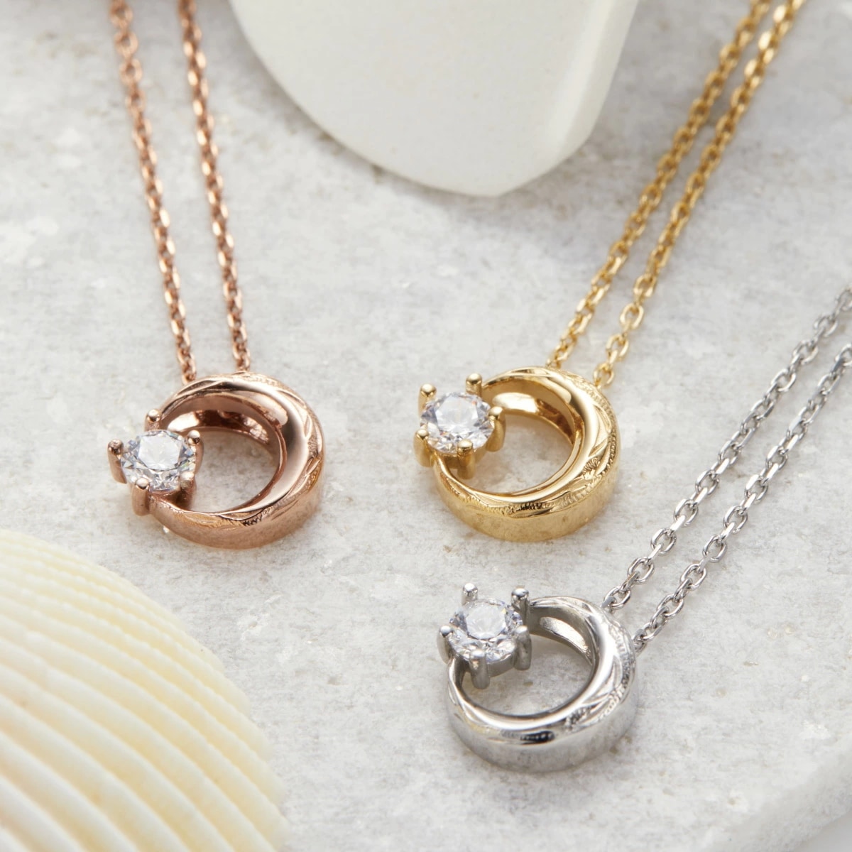 ネックレス レディース サージカルステンレス316L キュービックジルコニア 三日月 ハワジュ 7,132円