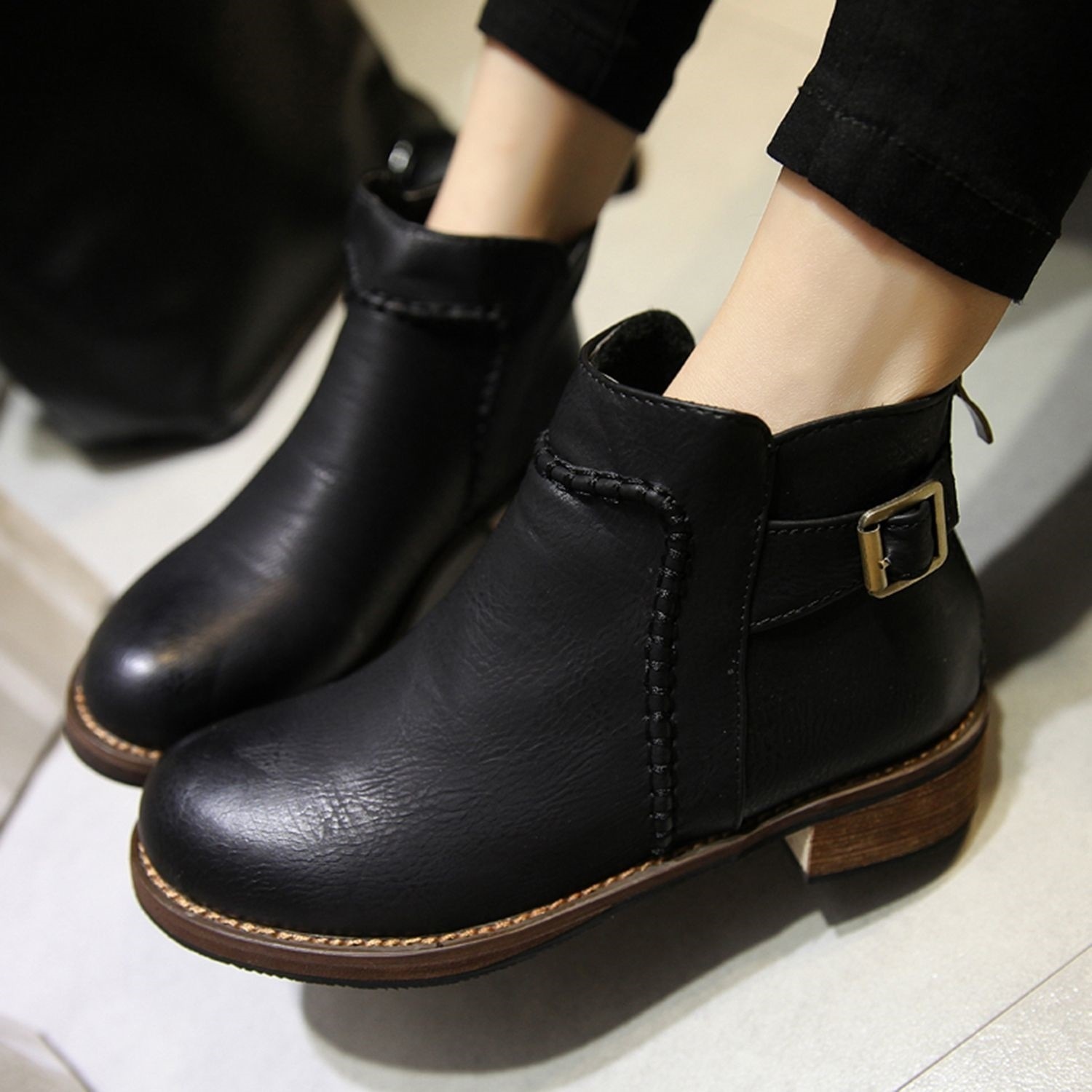 ブーツ レディース ランキング ブランド ミドル 暖かい ミドル丈 革 夏 防水 おしゃれ 軽い 歩きやすい 兼用 春 ウォーキング レースアップ きれいめ 滑らない 防寒 雨 秋 ショート ヒール