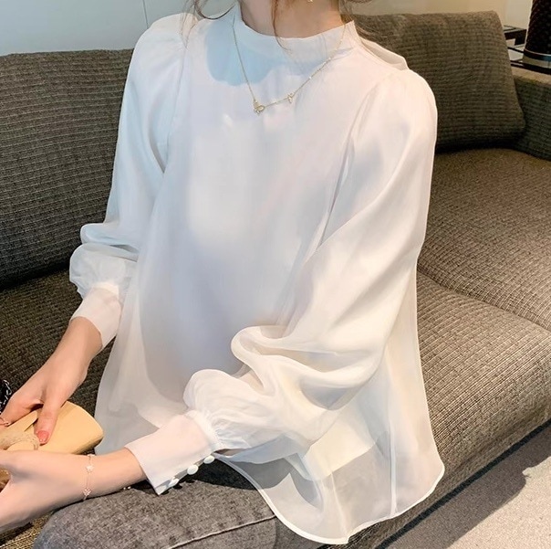 レディース トップス シャツ ブラウス 長袖 パフスリーブ バルーン袖 ボトルネック フェミニン シフォン リボン バックリボン かわいい 大人可愛い きれいめ シンプル 上品 おしゃれ レトロ