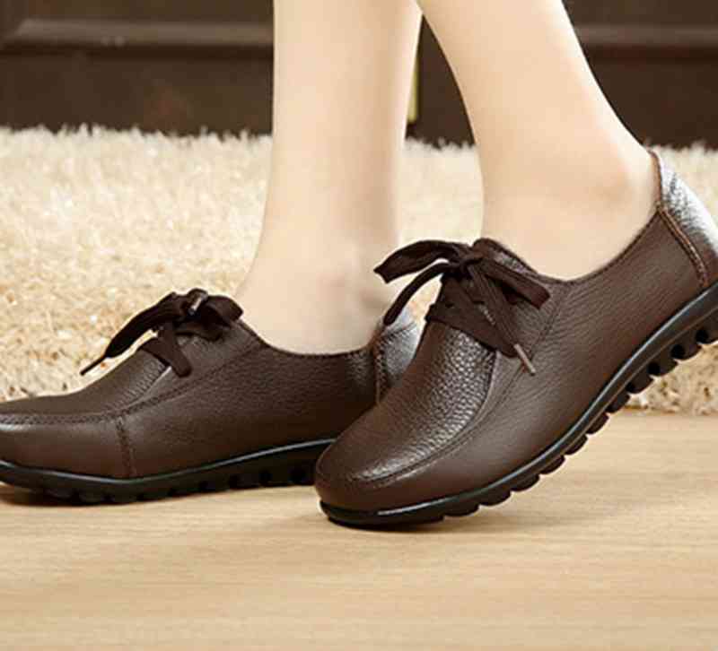 スニーカー レディース ピンク 黒 雪道 5E レザー 3E 幅広 軽量 超軽量 ハイカット 歩きやすい 革 24.5 あったか おしゃれ 冬 スリッポン 夏 シューズ 厚底 4E グレー ボア 春