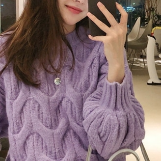 ケーブルニットセーター トップス セーター 長袖 ボリューム袖 ラウンドネック ケーブルニット