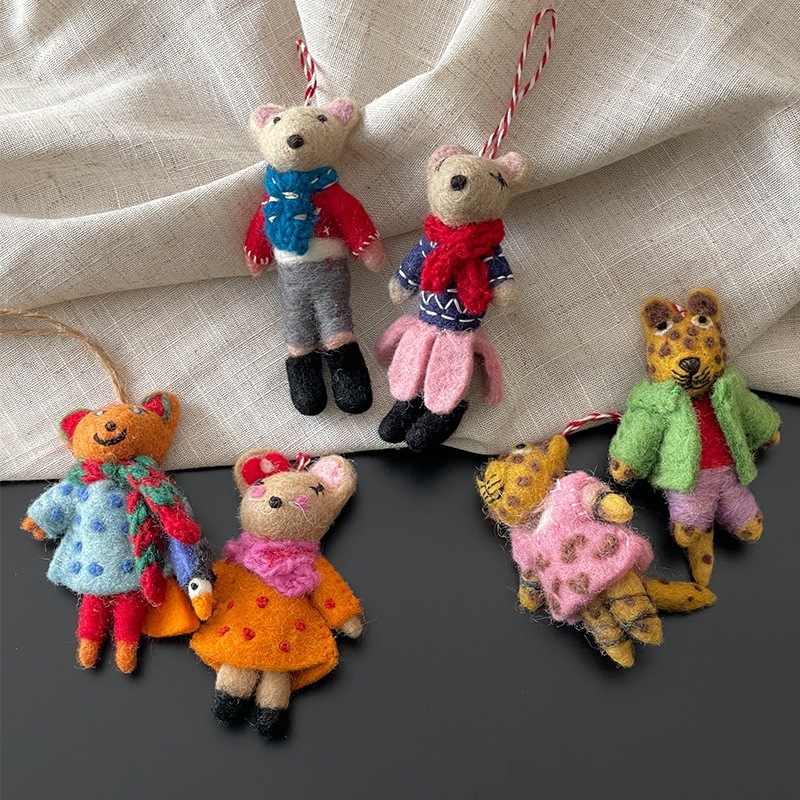 輸入手作り羊毛フェルトバッグストラップかわいいキーホルダー立体動物人形アクセサリー