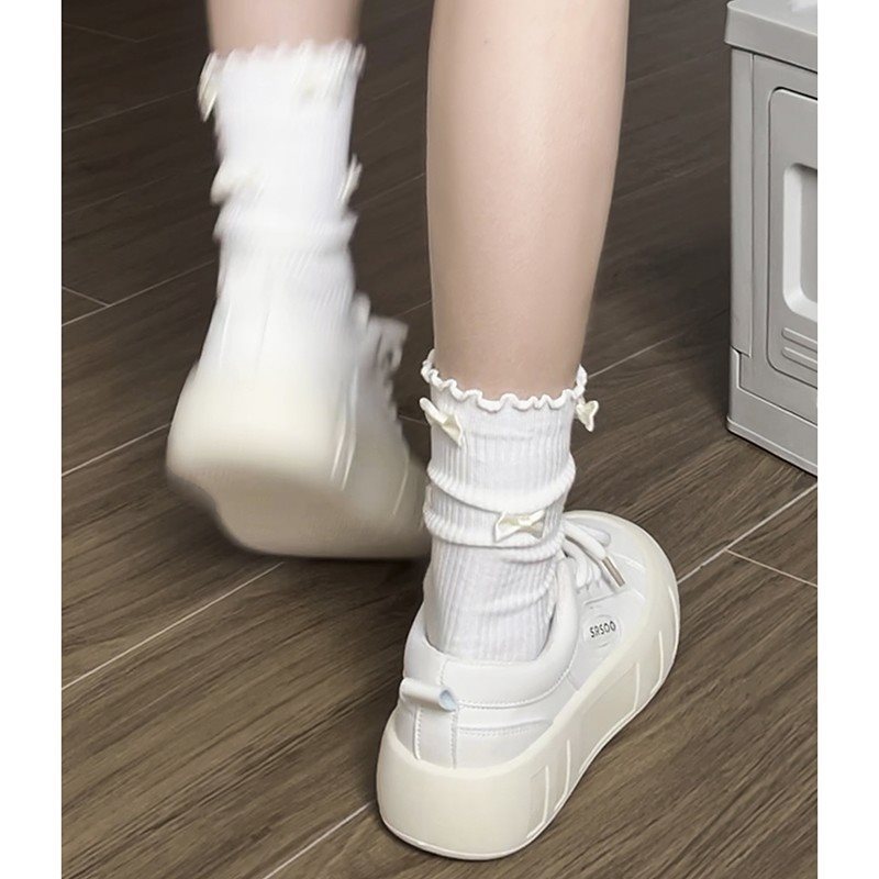 南の南の高級人気のオールマッチ厚底白靴女性用2025年新作夏アメリカンスポーツシューズ