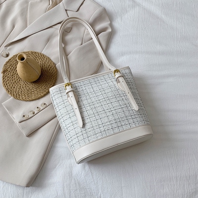 バッグ カバン 鞄 bag レディースバッグ ハンドバッグ 肩がけバック 肩掛け 手持ち スクエア型 四角 ポリエステル 大人可愛い カジュアル 大人 おしゃれ お洒落 レトロ こなれ感 柄 千鳥格子
