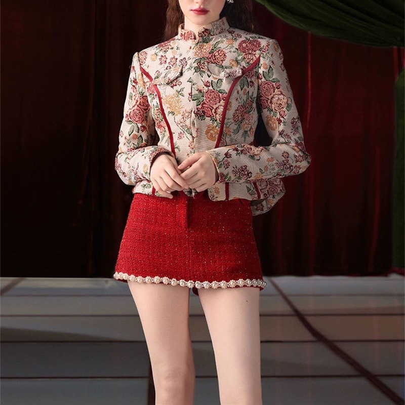 レトロな宮廷風レディース秋冬ジャカードローズショートトップスタイリッシュなハイウエストスリミングスカートツーピースセット