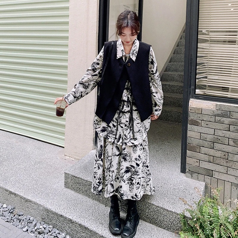 インクプリントワンピースセット春秋レディース2024新作フレンチレトロデザインセンスウエストコートゆったりツーピースセット 6,176円