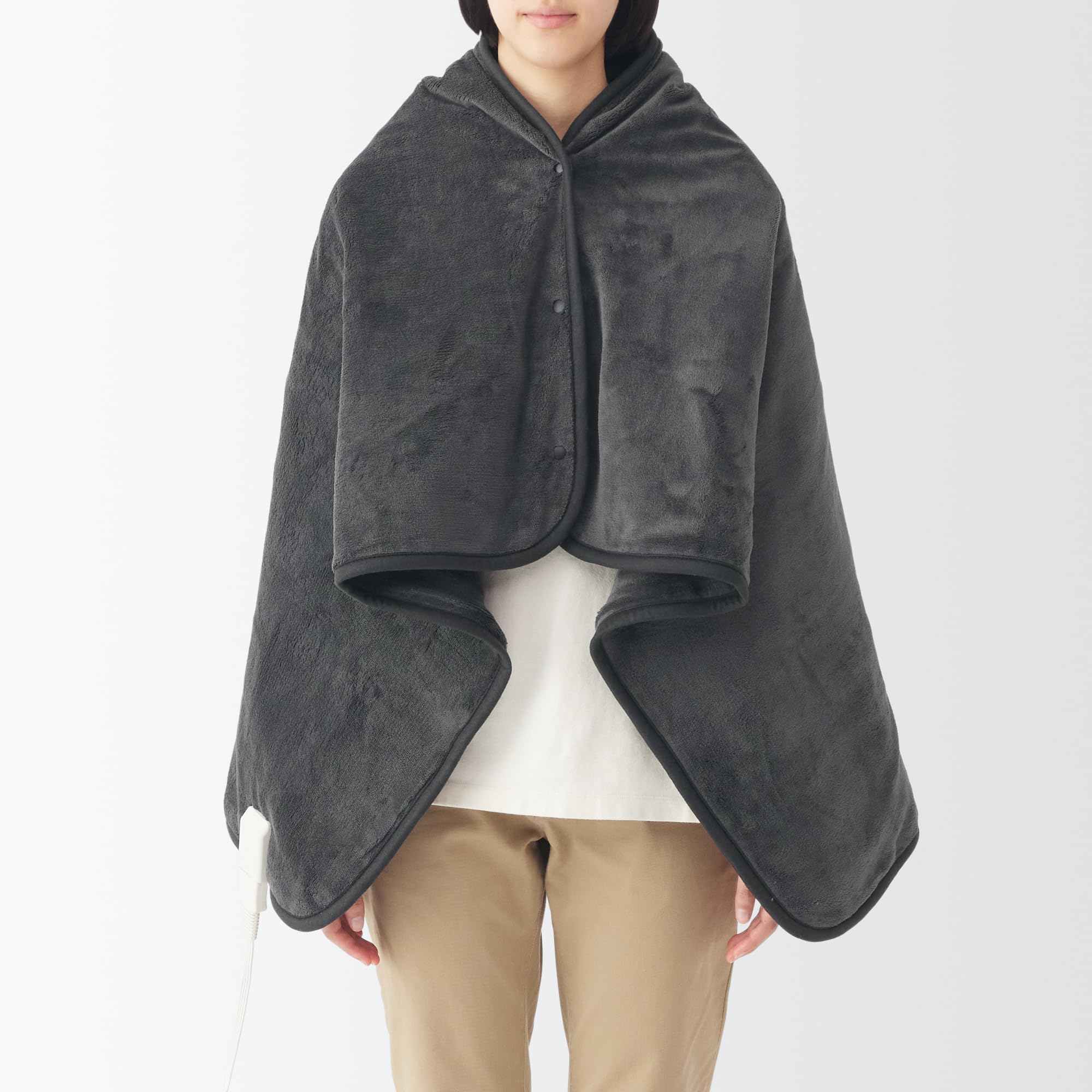 無印良品 羽織れる電気ブランケット チャコール 幅130×奥行80cm MJ-EHB13CHAP/84390845 4,532円