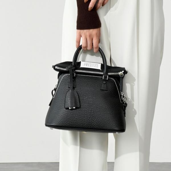 バッグ ハンドバッグ ショルダーバッグ 5AC 2WAY ミニバッグ S56WG0082P4455 ブラック 人気 ギフト
