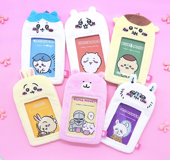 韓国版ちいかわ グッズセット うちわ カードケース Qoo10] ふわふわ ちいかわ トレカケース 韓国